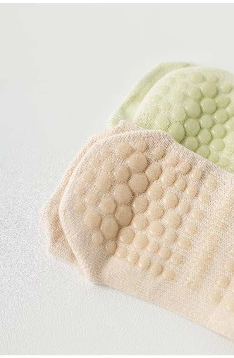 Chaussettes de Yoga/Pilates Antidérapantes – Confort & Stabilité à Chaque Mouvement